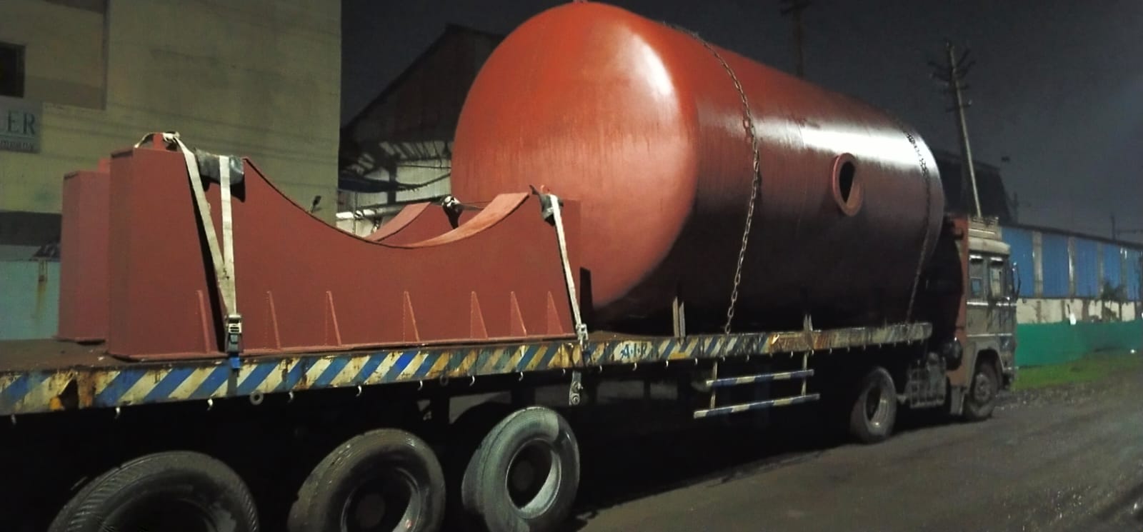 Pressure Vessel - Side View